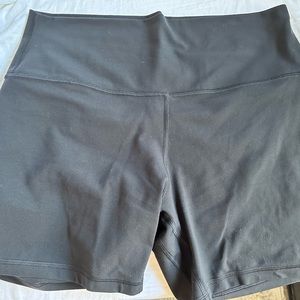 Lululemon align 6 inch shorts size 12